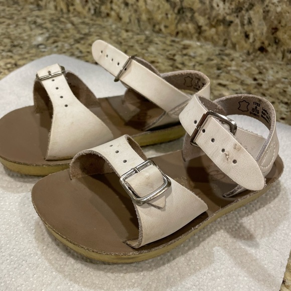 Salt water shoes size 8 - Picture 4 of 10